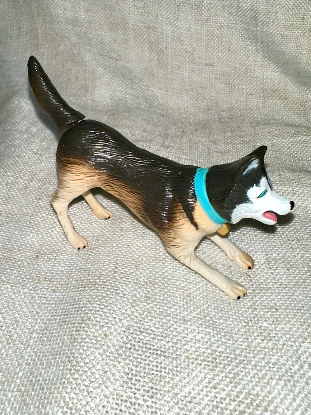 Vintage 90s Empire Show Champions Magic Motion Moving Husky Dog Figurine
